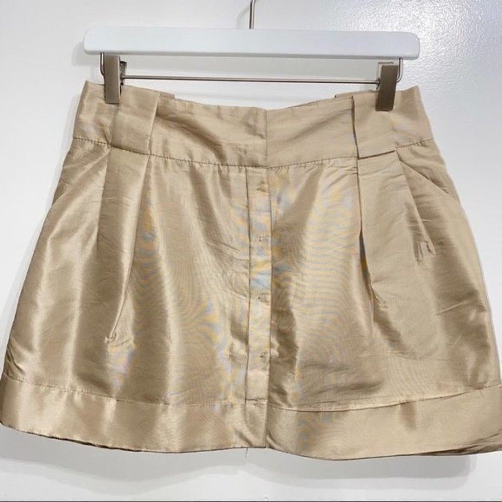 Zara Women size Small mini skirt with front buttons 277B2
